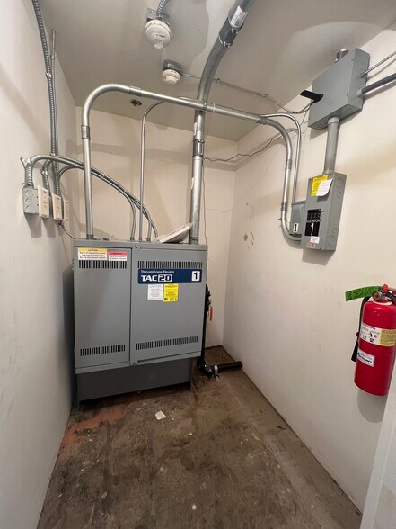 More Photos Of 220 SW 25th St, Oklahoma City Storefront Retail Office For Sale