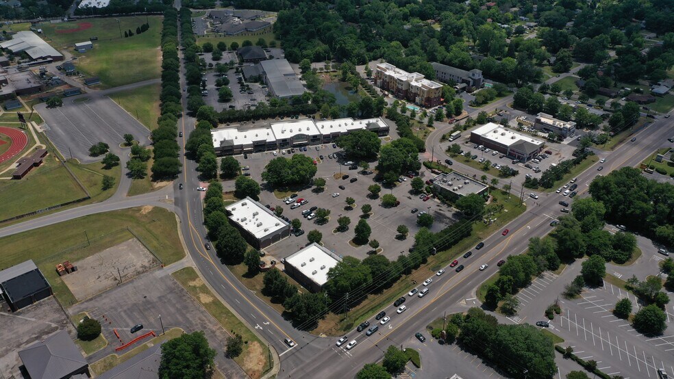 More Photos Of 161 S Aiken Ln, Aiken Unknown For Lease