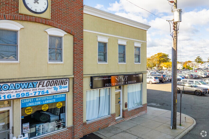 More Photos Of 5-7 Station Plz, Bethpage Storefront Retail Office For Lease
