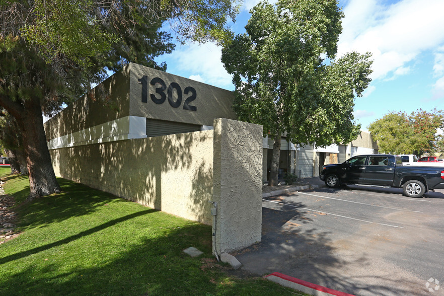 Primary Photo Of 1302 W 23rd St, Tempe Warehouse For Lease