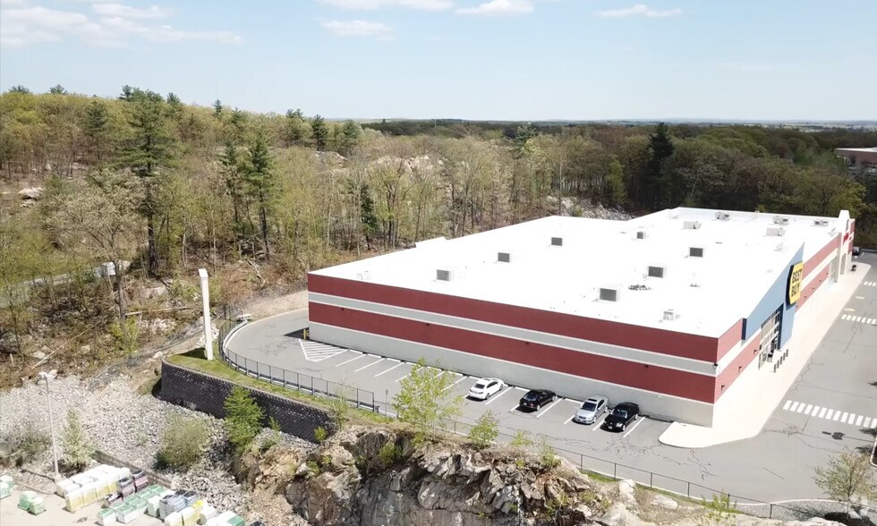 More Photos Of 208-210 Fortune Blvd, Milford Freestanding For Lease