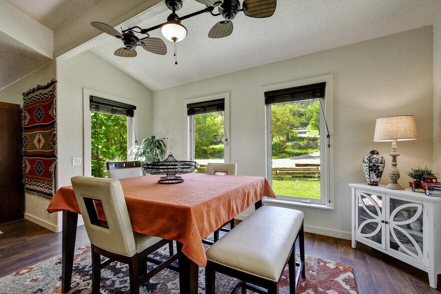More Photos Of 1340 Hinch Dr, New Braunfels Apartments For Sale