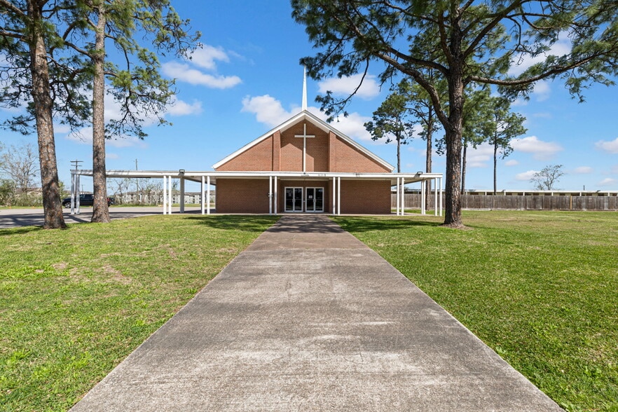 Primary Photo Of 11503 Martin Luther King Blvd, Houston Religious Facility For Sale
