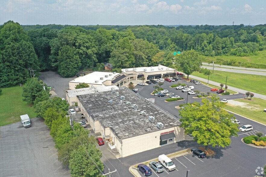More Photos Of 5006 High Point Rd, Greensboro Freestanding For Lease