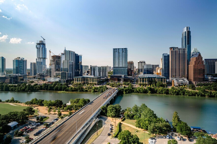 More Photos Of 401 S 1st St, Austin Office For Sale