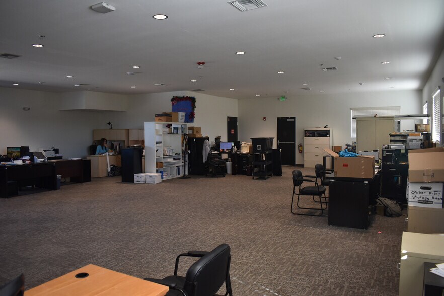 More Photos Of 116 Kenny Blvd, Haines City Loft Creative Space For Lease