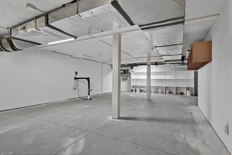 More Photos Of 2563 S Five Mile Ave, Boise Office Residential For Lease