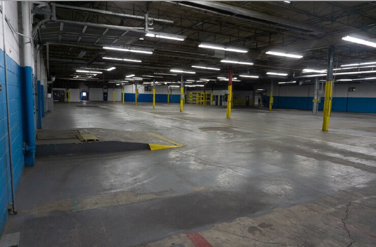 More Photos Of 151 Midler Park Dr, Syracuse Manufacturing For Lease