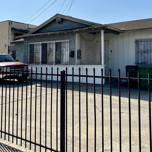 More Photos Of 10007 S San Pedro St, Los Angeles Apartments For Lease