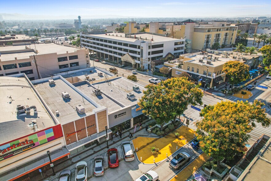 More Photos Of 147-153 N San Fernando Blvd, Burbank Storefront For Lease