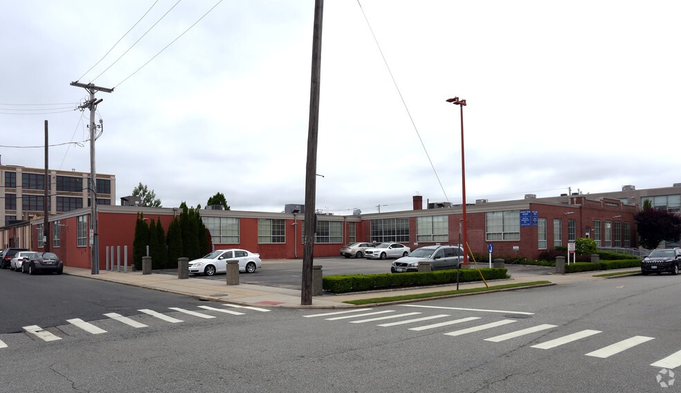 More Photos Of 17 Virginia Ave, Providence Office For Lease