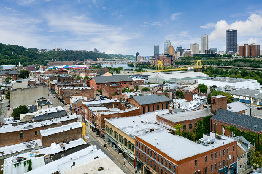 Primary Photo Of 1317 E Carson St, Pittsburgh General Retail For Lease