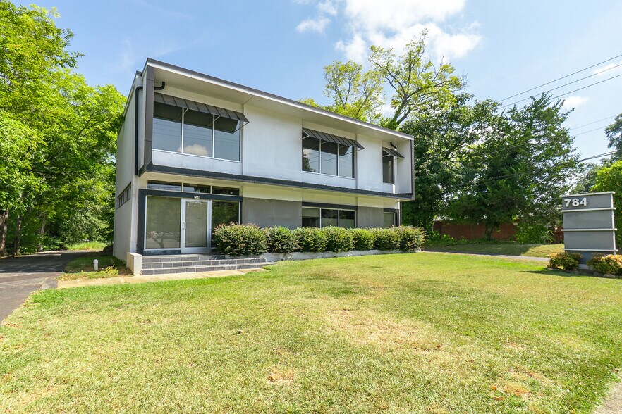 More Photos Of 784 Prince Ave, Athens Medical For Lease