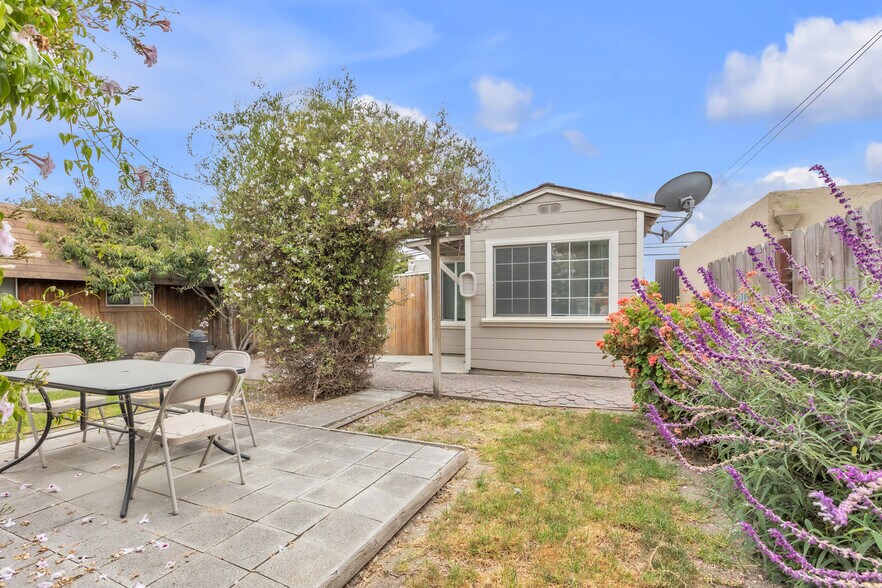 More Photos Of 612 Central Ave, Salinas Multifamily For Sale