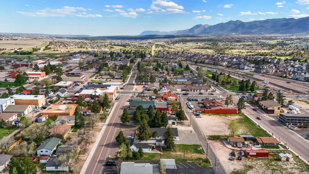 More Photos Of 267 Washington St, Monument Office Residential For Sale