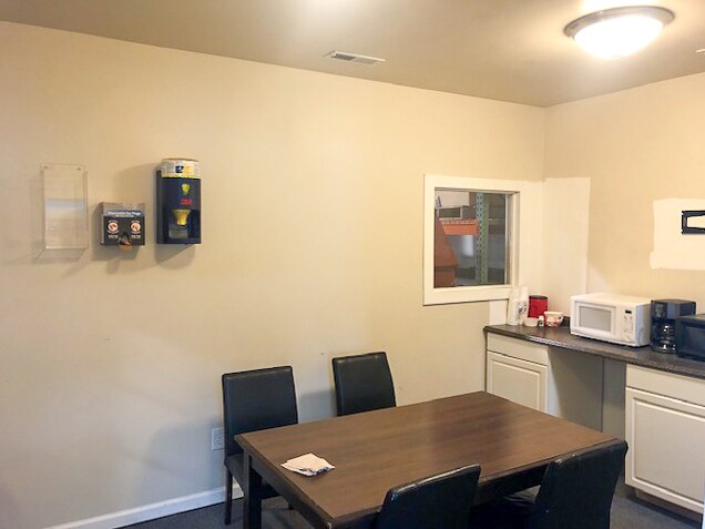 More Photos Of 7421 W Spartan Blvd, Charleston Warehouse For Lease