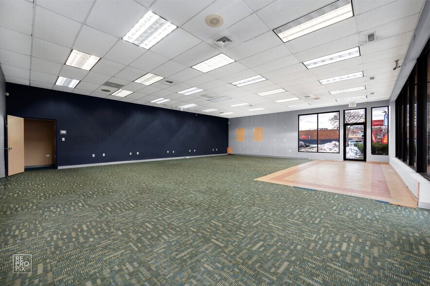 More Photos Of 2001-2003 W 79th St, Chicago Storefront For Lease