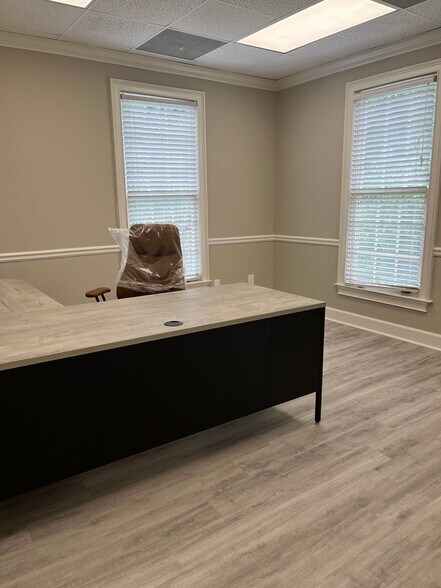 More Photos Of 750 Hammond Dr NE, Atlanta Unknown For Sale