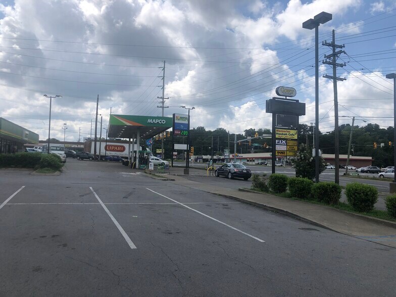 More Photos Of 1084 Murfreesboro Pike, Nashville General Retail For Sale