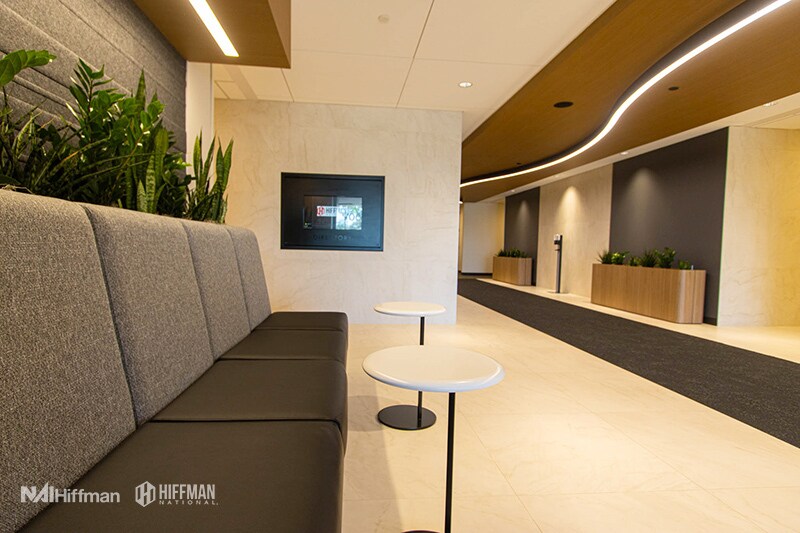 More Photos Of 700 E Butterfield Rd, Lombard Business Park For Lease