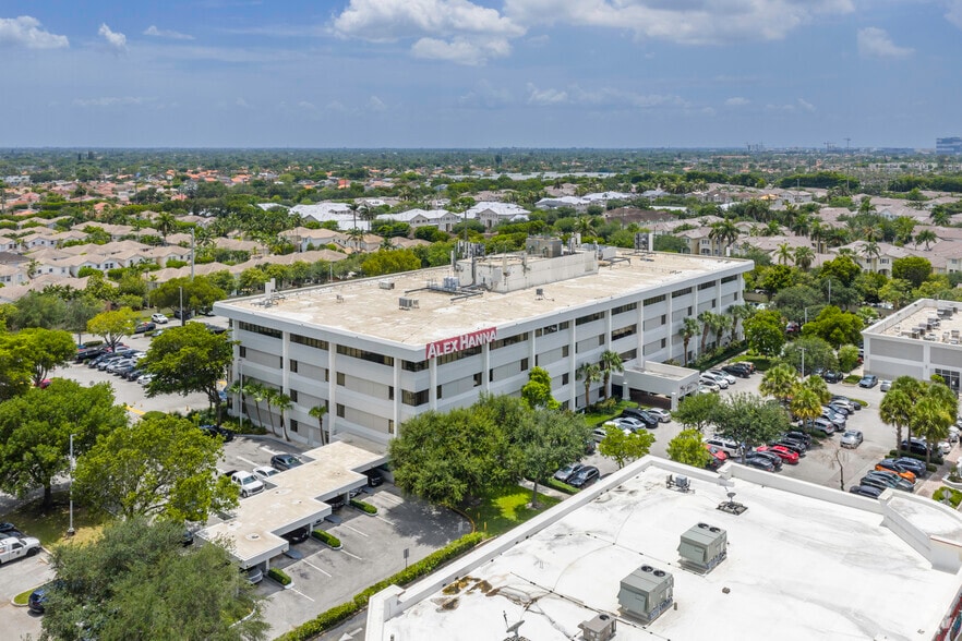 More Photos Of 8700 W Flagler St, Miami Unknown For Lease
