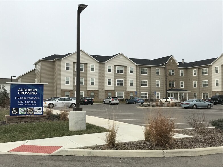 More Photos Of 184 Salem Ave, Dayton Office Residential For Lease