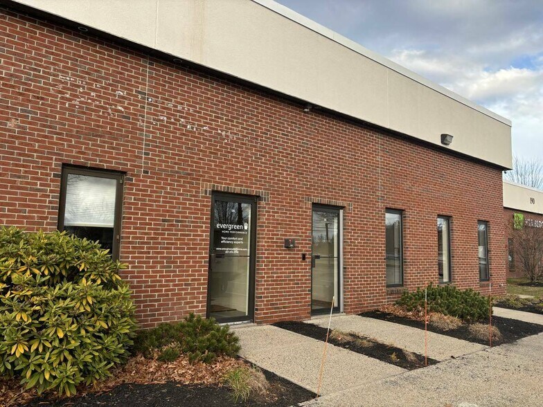 More Photos Of 190 Riverside St, Portland Flex For Lease