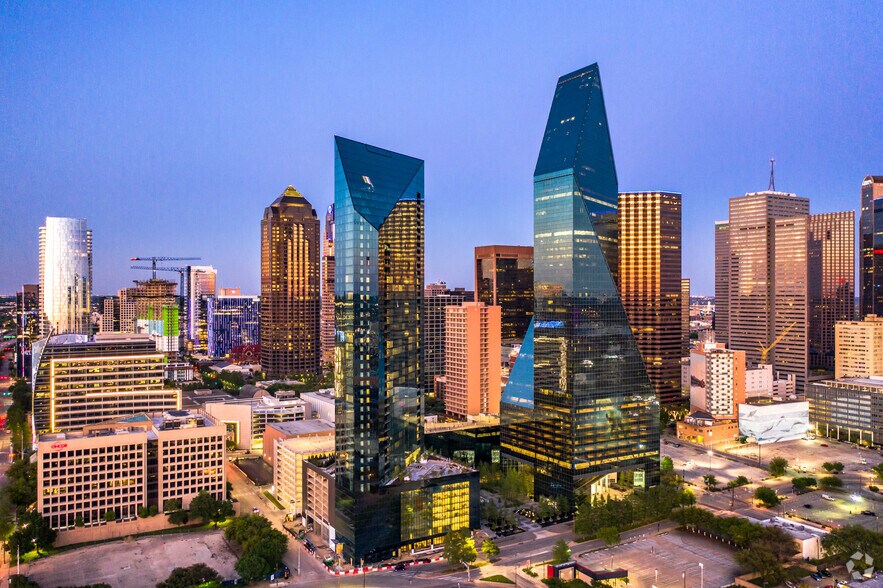 More Photos Of 1445 Ross Ave, Dallas Office For Sale