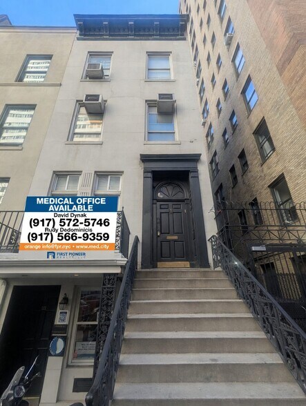 Primary Photo Of 222 E 68th St, New York Medical For Lease