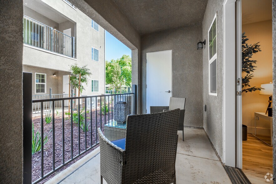 More Photos Of 2531 W Rumble Rd, Modesto Apartments For Sale