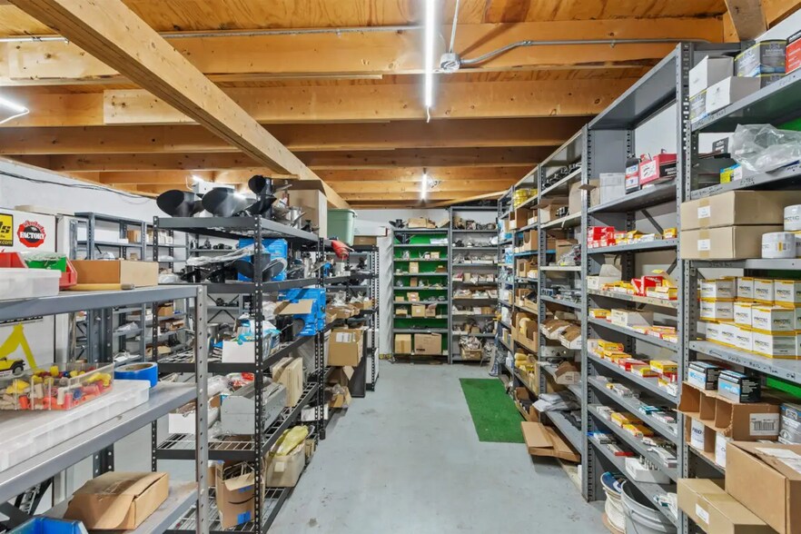 More Photos Of 3625 Patch St, Stevens Point Warehouse For Sale