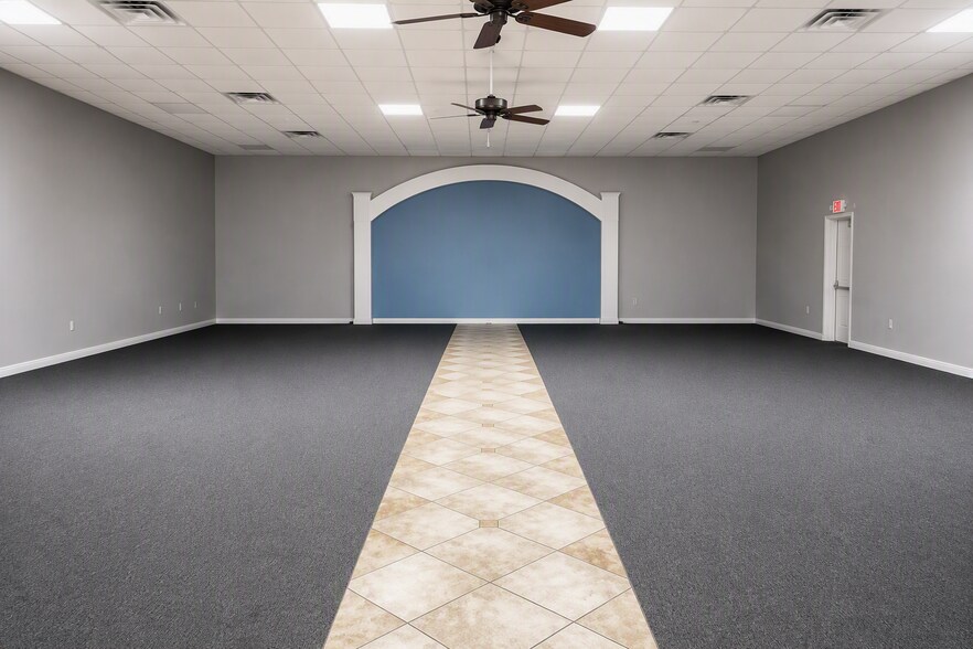 More Photos Of 25210 Richards Rd, Spring Loft Creative Space For Lease