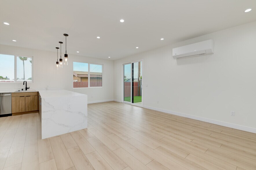 More Photos Of 5140 Los Robles Dr, Carlsbad Multifamily For Sale