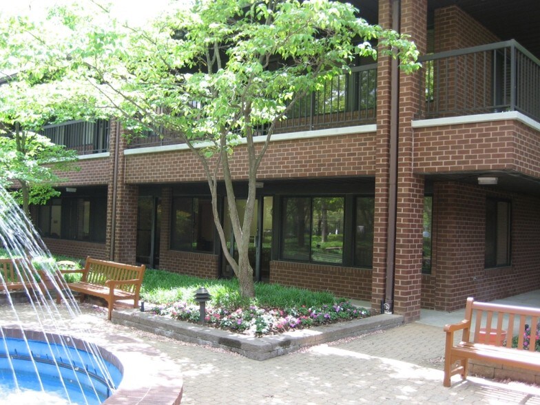 More Photos Of 10705-10715 Charter Dr, Columbia Medical For Lease