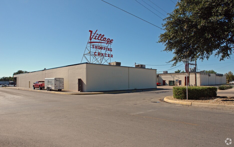 More Photos Of 2230 W Beauregard Ave, San Angelo Freestanding For Sale