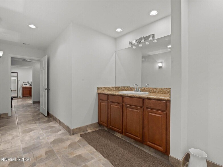 More Photos Of 441 W Plumb Ln, Reno Office For Sale