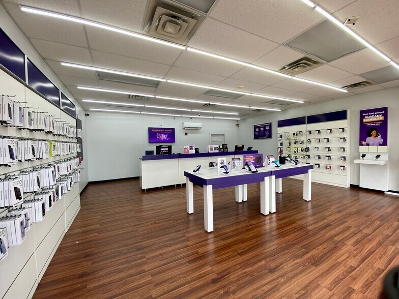 More Photos Of 2745-2765 Washington Blvd, Beaumont General Retail For Sale