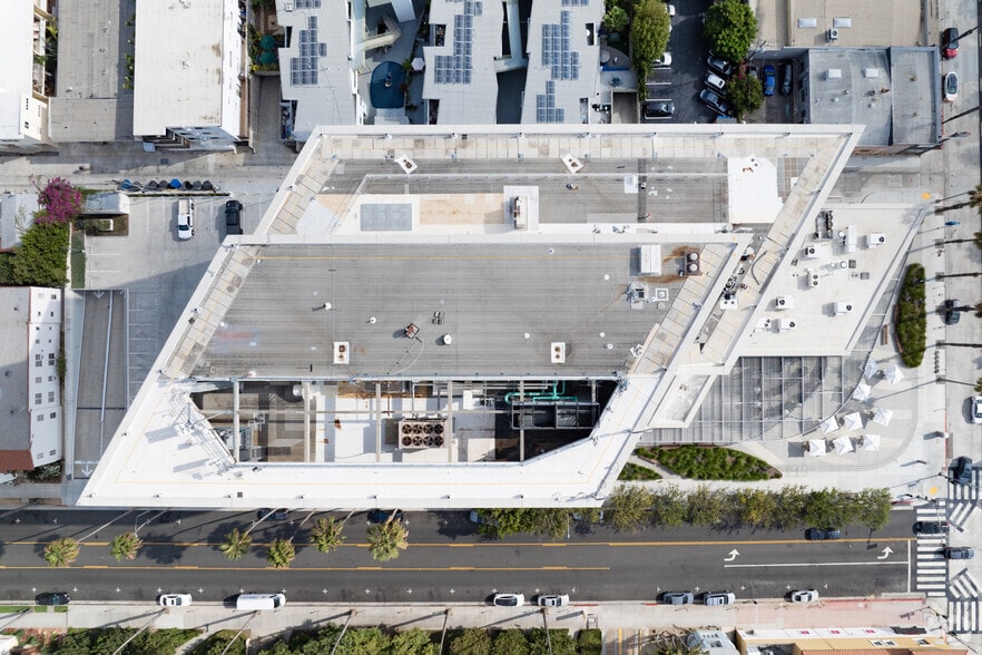 More Photos Of 401 Wilshire Blvd, Santa Monica Office For Lease