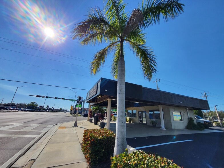 More Photos Of 2160 Cleveland Ave, Fort Myers Auto Dealership For Sale