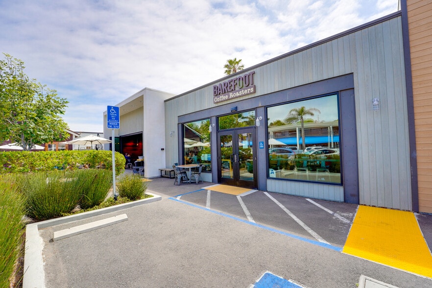 More Photos Of 435-439 S Cedros Ave, Solana Beach Storefront Retail Office For Lease