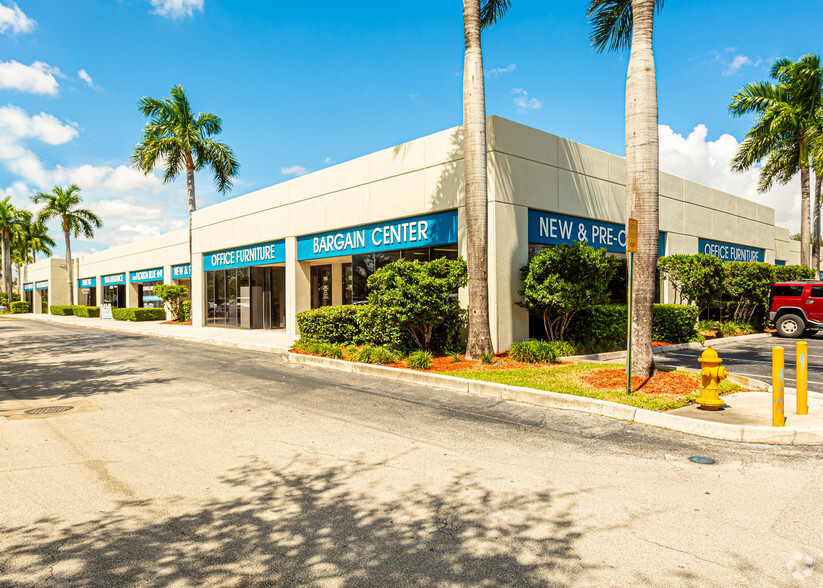 Primary Photo Of 8200-8210 NW 27 St, Miami Showroom For Lease