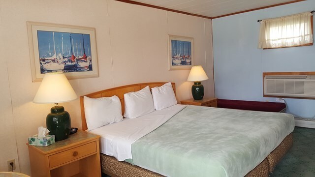 More Photos Of 164 Lake St, Rouses Point Hotel For Sale