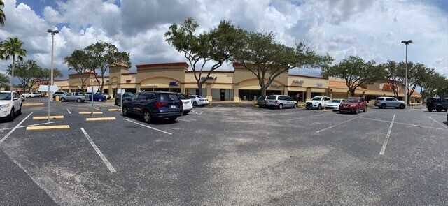 More Photos Of 2398 Commercial Way, Spring Hill Unknown For Lease