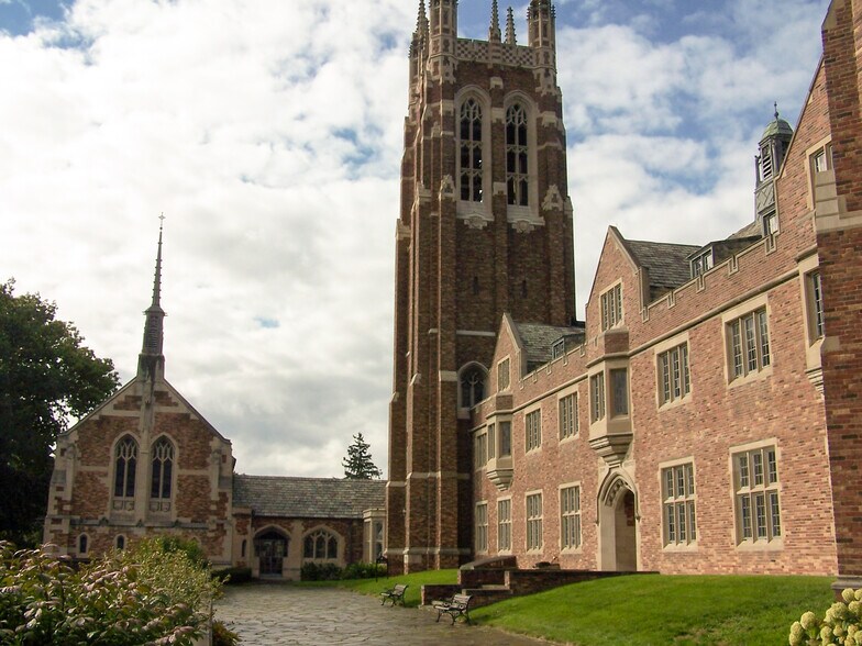 More Photos Of 1100 Goodman St S, Rochester Schools For Lease