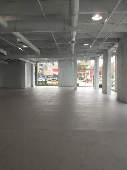 More Photos Of 600 S La Brea Ave, Los Angeles Storefront Retail Residential For Sale