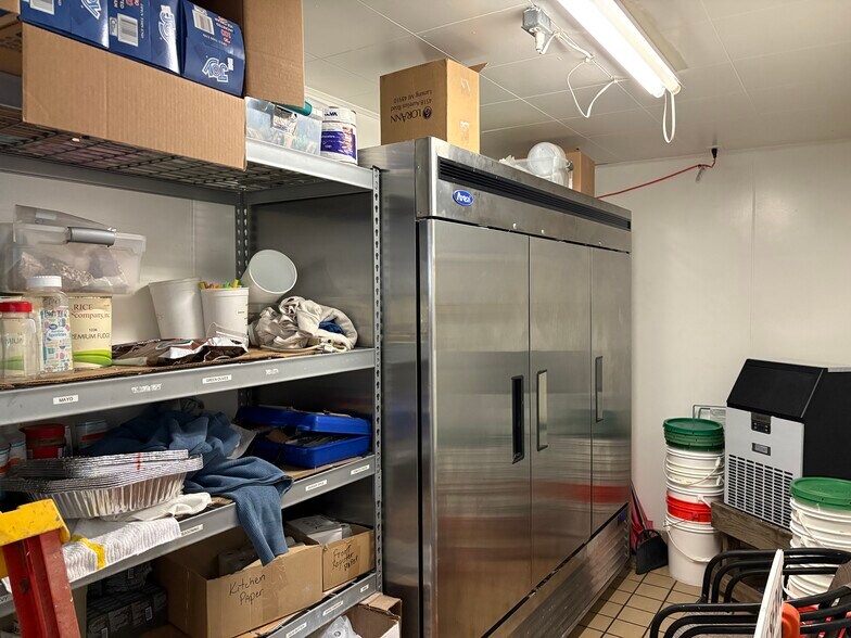 More Photos Of 228 W Broad St, Chesaning Restaurant For Sale