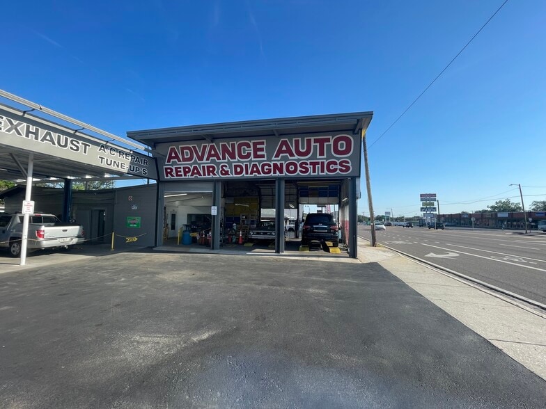 More Photos Of 8420 N Florida Ave, Tampa Auto Repair For Sale