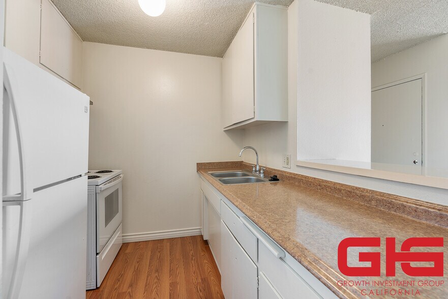 More Photos Of 820 N Raymond Ave, Pasadena Apartments For Sale