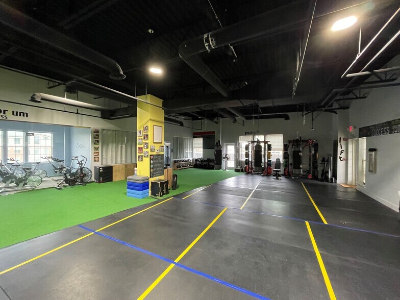 More Photos Of 105 Centennial St, La Plata Medical For Lease