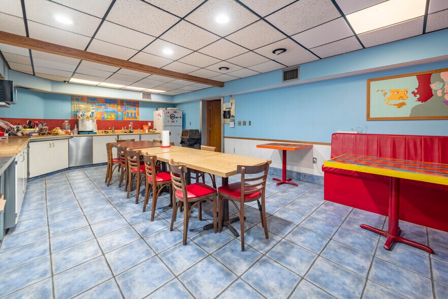 More Photos Of 15221 NE 21st Ave, Miami Warehouse For Sale